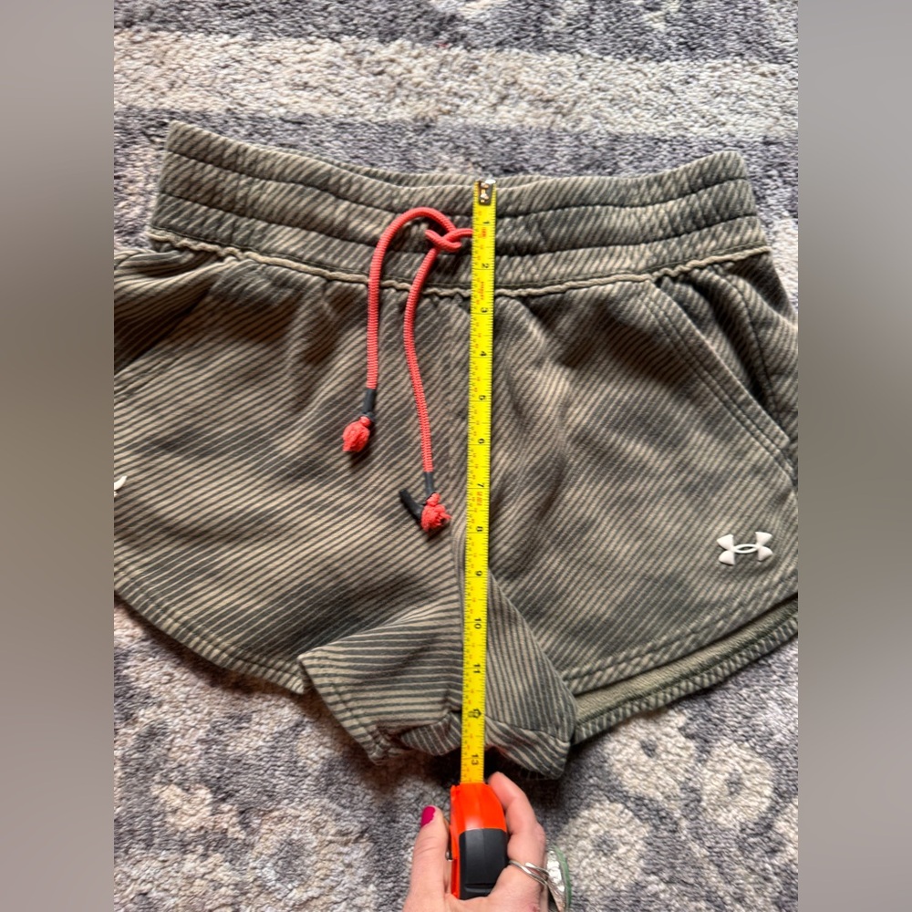 Under Armour Women's Green Athletic Shorts Longhorns - Picture 4 of 10